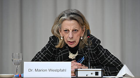 Marion Westpfahl von der Münchner Anwaltskanzlei Westpfahl Spilker Wastl spricht bei der Vorstellung des Gutachtens zu Fällen von sexuellem Missbrauch im katholischen Erzbistum München und Freising.