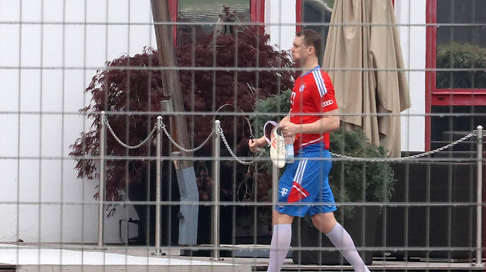 Manuel Neuer trainiert wieder an der Säbener Straße.