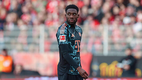 Alphonso Davies wird dem FC Bayern für den Rest der Saison fehlen.