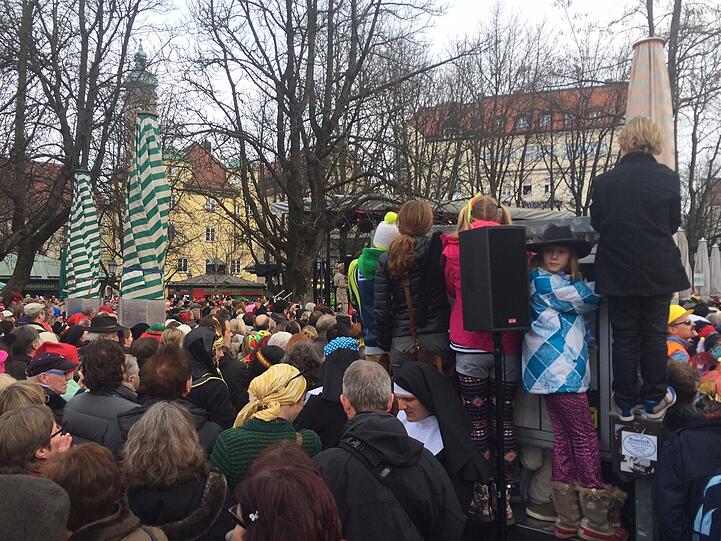 Fasching in München: Die Bilder vom Viktualienmarkt