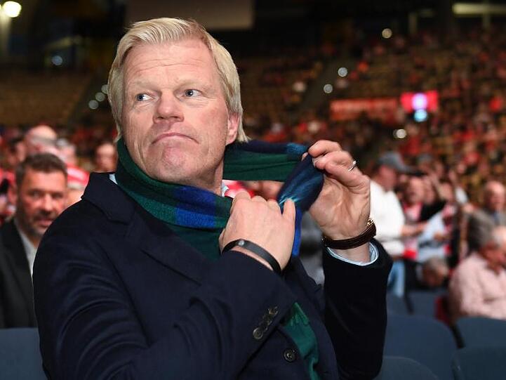Oliver Kahn, der frühere Kapitän und Torhüter, nimmt an der Jahreshauptversammlung teil. Foto: Tobias Hase/dpa/Archivbild