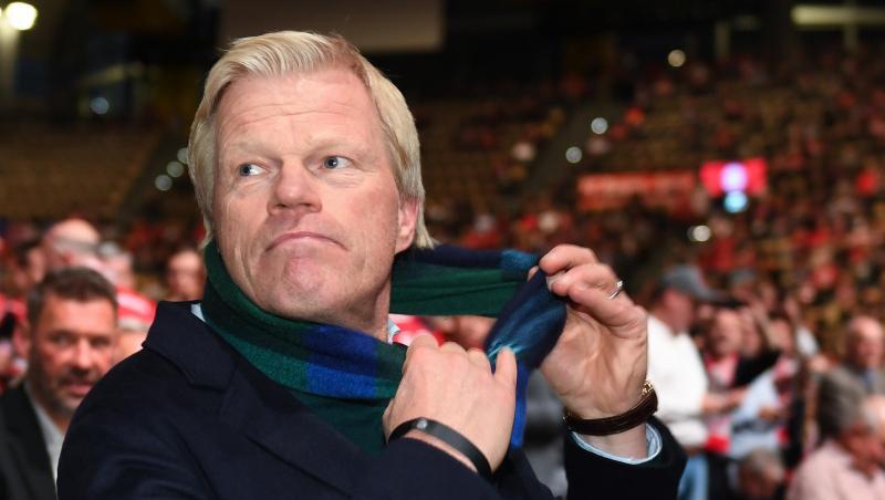 Oliver Kahn, der frühere Kapitän und Torhüter, nimmt an der Jahreshauptversammlung teil. Foto: Tobias Hase/dpa/Archivbild