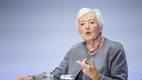 Sie hofft, dass die Bundesregierung wieder in die richtigen Gänge kommt "und sich nicht weiter streitet": Renate Schmidt.