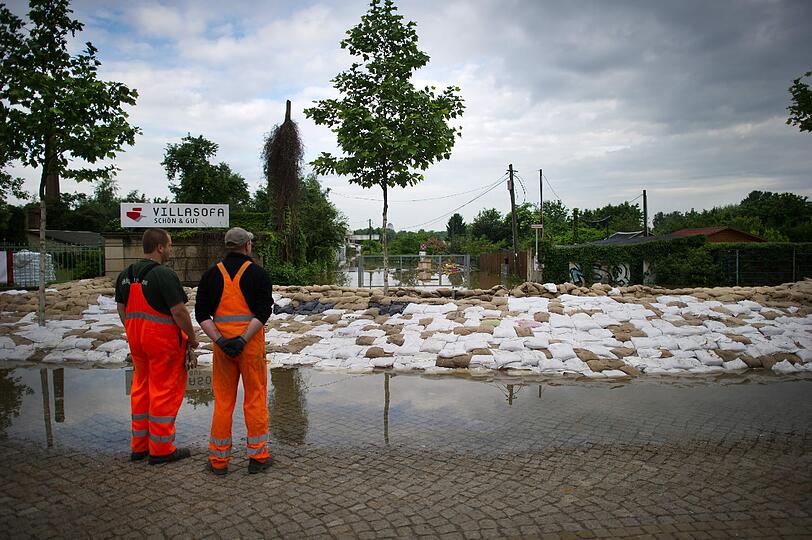 Halle, Bitterfeld: Hochwasser aktuell - Bilder aus den Katastrophengebieten in Sachsen und Sachsen-Anhalt