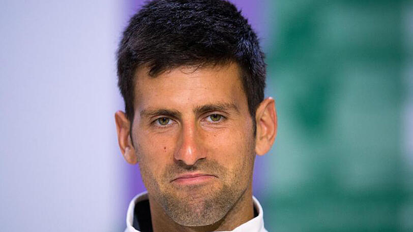 Novak Djokovic kann wegen Schmerzen im Schlagarm, vor allem beim Aufschlag und der Vorhand, in dieser Saison nicht mehr spielen.