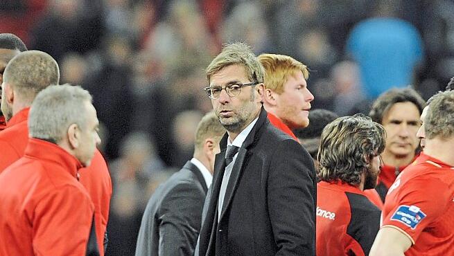Das erste Finale mit Liverpool geht im League-Cup ebenso verloren. Das erste Finale mit Liverpool geht im League-Cup ebenso verloren.