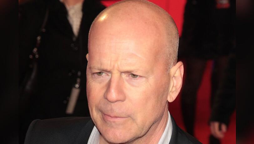 Hollywood-Star Bruce Willis hat wegen einer Erkrankung seine Filmkarriere beendet. Hollywood-Star Bruce Willis hat wegen einer Erkrankung seine Filmkarriere beendet.