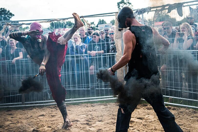 Die Metaler ziehen von dannen: Die Bilder vom Endspurt des "Wacken Open Air"-Festivals zum Durchklicken.