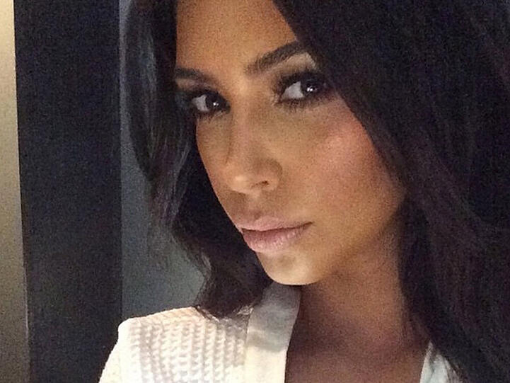 Dieses Selfie schoss Kim Kardashian noch in Australien, dann ging es weiter nach Dubai