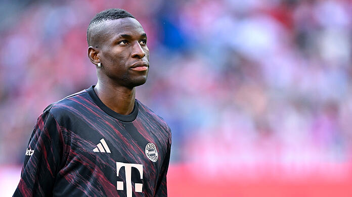 Nicolas Jackson ist f&uuml;r ein Jahr vom FC Chelsea zum FC Bayern ausgeliehen.