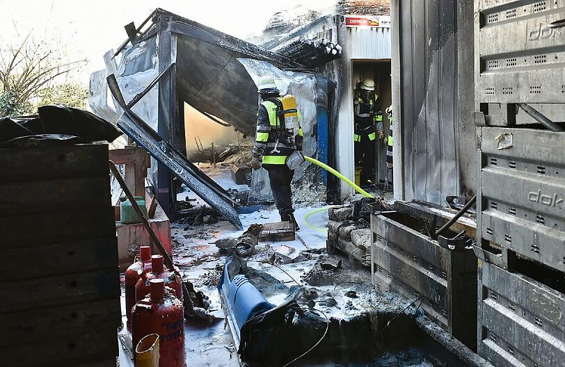 Die Bilder vom Brand auf der Großbaustelle in der Hohenzollernstraße.