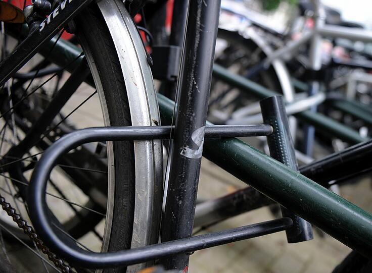 Ein sicheres Schloss ist sein Geld wert - Fahrraddiebe haben's dann schwer.