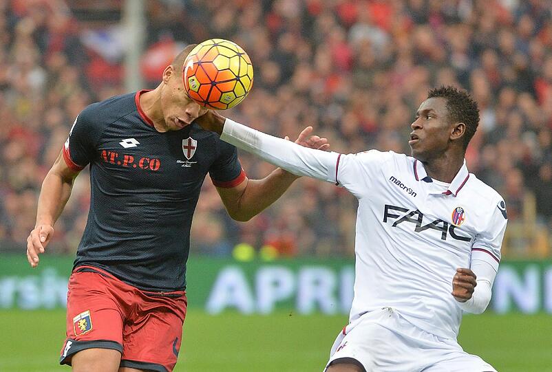 Amadou Diawara (rechts), ebenfalls FC Bologna. Ist der Partner von Godfred Donsah bei Bologna und sichert mit ihm dort zusammen das Mittelfeld ab.