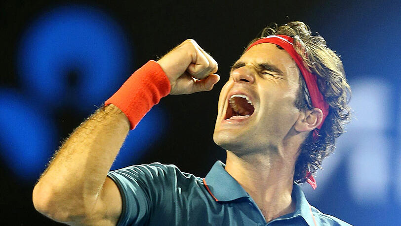 Federer ist zurück. Stark wie lange nicht mehr präsentiert sich Roger Federer bei den Australian Open. Nach einem Sieg über Andy Murray steht Federer im Halbfinale. Dort wartet die Nummer 1 der Welt auf ihn. Federer ist zurück. Stark wie lange nicht mehr präsentiert sich Roger Federer bei den Australian Open. Nach einem Sieg über Andy Murray steht Federer im Halbfinale. Dort wartet die Nummer 1 der Welt auf ihn.