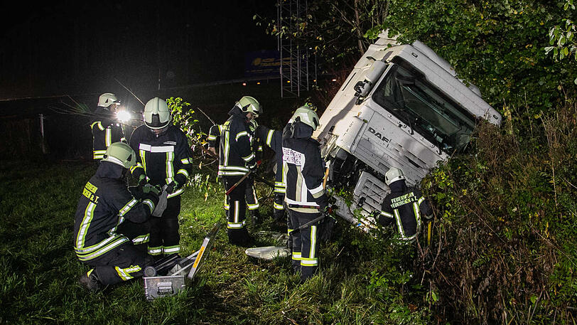 Bilder vom Unfallort in Neukirchen.