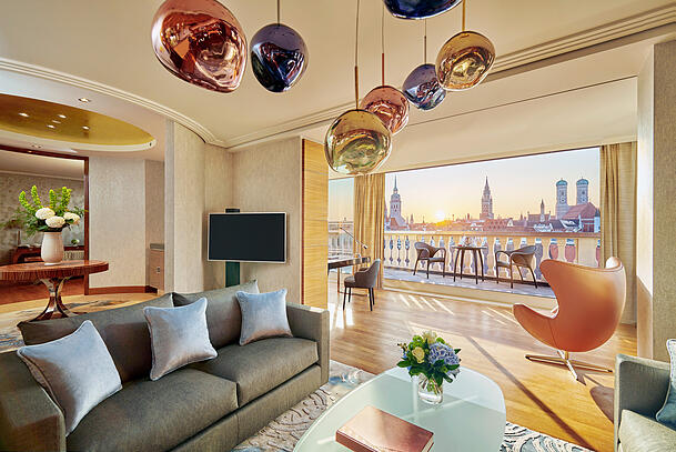 Die Präsidentensuite (325 Quadratmeter) mit sechs Schlafzimmern bietet einen Mega-Ausblick auf Münchens Altstadt