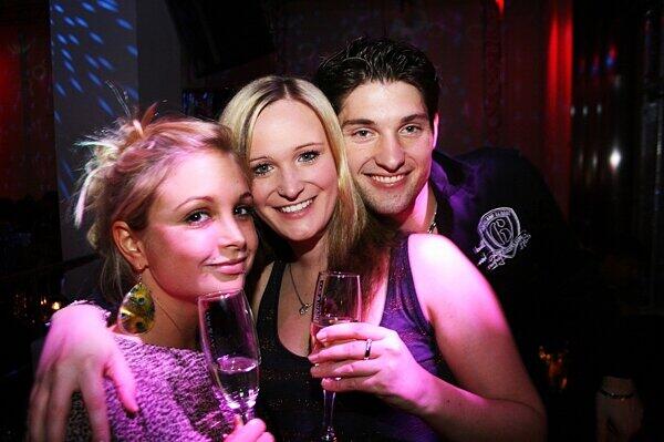 8 Seasons: Club Night mit Funky Fresh (Samstag, 26.11.2011). Noch mehr Fotos sehen Sie unter: www.nachtagenten.de.