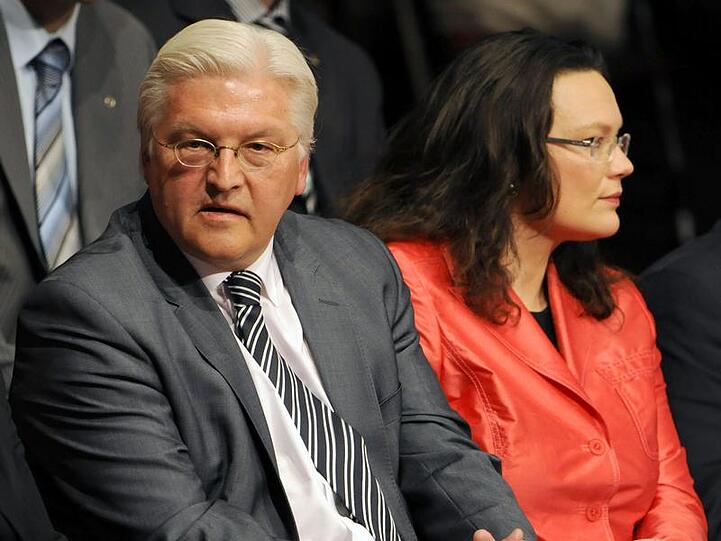 SPD-Kanzlerkandidat Steinmeier neben der stellvertretenden SPD-Vorsitzenden Andrea Nahles.