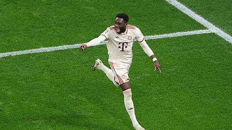 Möglichst schnell will Alphonso Davies nach seinem Kreuzbandriss wieder auf dem Platz stehen.