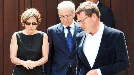 Witwe Maike Kohl-Richter mit dem Vorsitzenden der jüdischen Gemeinde in Frankfurt, Salomon Korn (M.), und Ex-Bild-Chefredakteur Kai Diekmann.