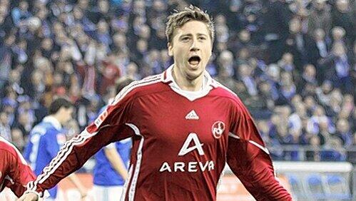 Jens Hegeler kann sehr schön jubeln. Dies tat er schon nach seinem Traumtor beim 3:1 im Hinspiel gegen den FC Köln. Jens Hegeler kann sehr schön jubeln. Dies tat er schon nach seinem Traumtor beim 3:1 im Hinspiel gegen den FC Köln.