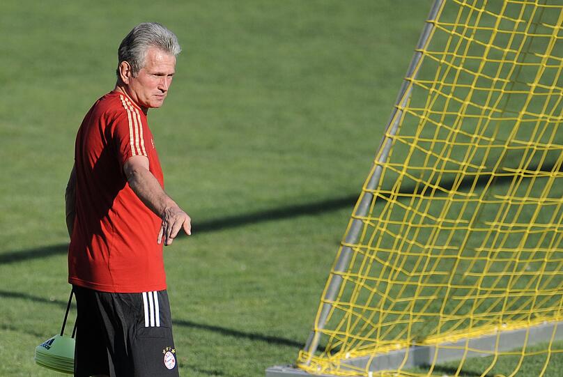Schwitzen beim Training: Die Bayern bereiten sich auf das Spiel gegen Villarreal vor - Unsere Fotografen waren beim Training dabei.
