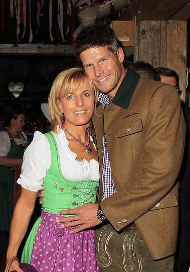 ...die mit ihrem Ehemann Sven Renz gekommen war und trotz Karriereende 2006 immer noch einen recht sportlichen Eindruck macht.