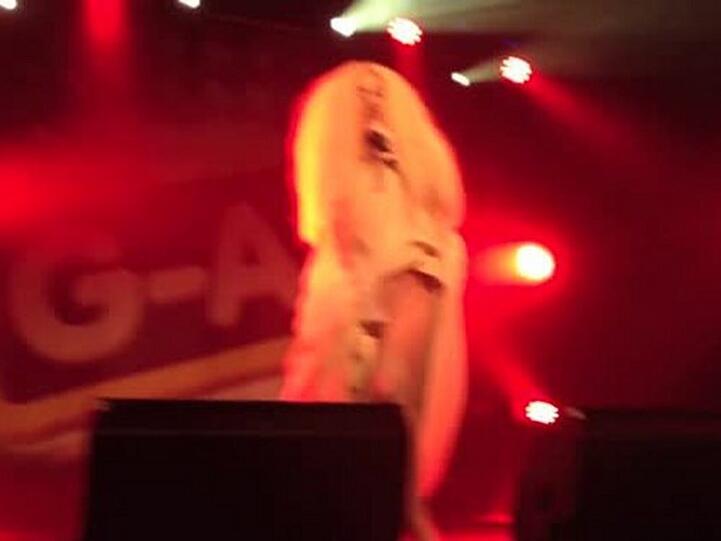 Rotlicht vom Feinsten: Lady Gaga bei ihrem Strip-Auftritt in London