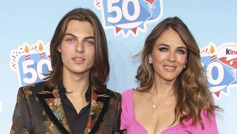 Sind oft auch gemeinsam auf Veranstaltungen: Damian Hurley uns seiner Mutter Elizabeth Hurley Sind oft auch gemeinsam auf Veranstaltungen: Damian Hurley uns seiner Mutter Elizabeth Hurley