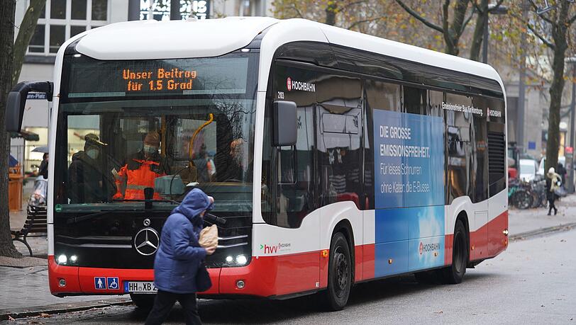 Hamburg ist die Stadt mit den meisten E-Bussen in der ÖPNV-Flotte. (Archivbild)