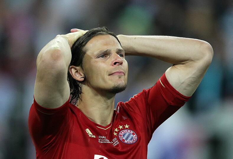 Tränen, Entsetzen, Verzweiflung. Die Bayern-Stars können nicht fassen, was geschehen ist.