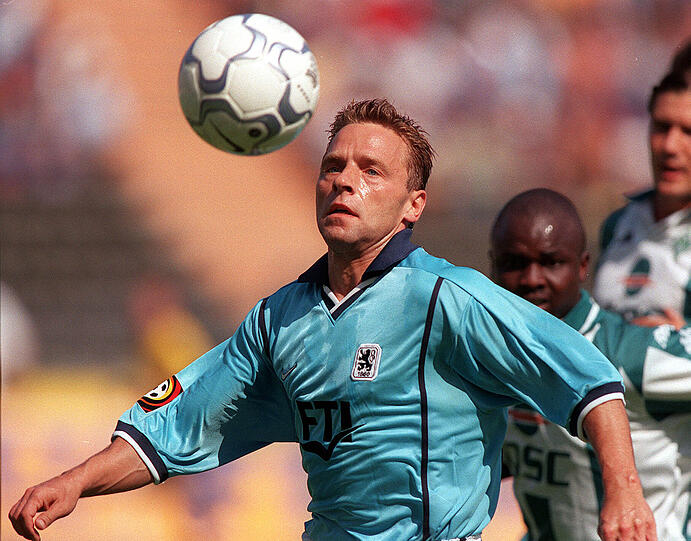 In dieser Saison spielte auch noch Legende Thomas Häßler für die Löwen. Saison-Ergebnis: Platz Elf.