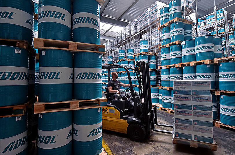 Schmierstoffe aus Leuna: Die Chemie-Industrie kann einen geringen Zuwachs von 0,5 Prozent gegenüber dem Vorjahreszeitraum vorweisen.