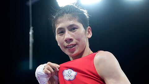 Lin Yu-Ting freut sich über eine Olympia-Medaille.