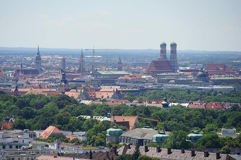 Scho schee: der Blick vom Dach des Hochhauses.
