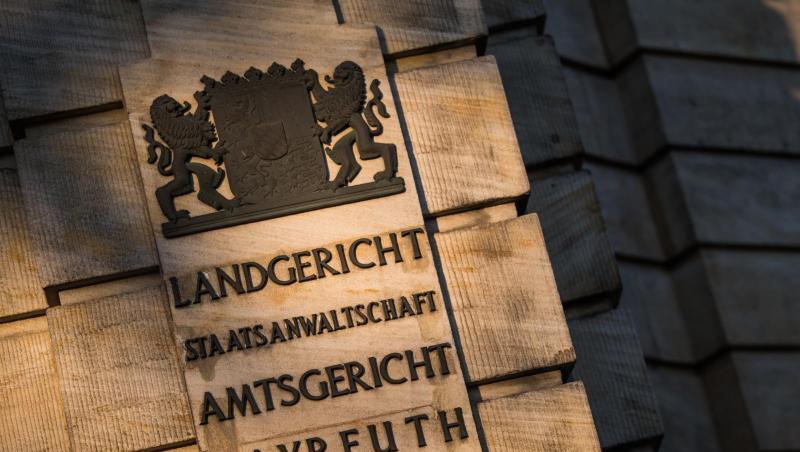 "Landgericht. Staatsanwaltschaft. Amtsgericht. Bayreuth." steht an der abgebildeten Außenfassade. Foto: Nicolas Armer/dpa/Archivbild "Landgericht. Staatsanwaltschaft. Amtsgericht. Bayreuth." steht an der abgebildeten Außenfassade. Foto: Nicolas Armer/dpa/Archivbild
