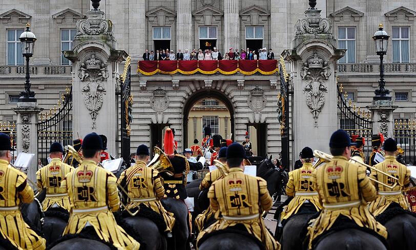 Trooping the Colour. Die Queen feierte am Samstag ihren 88. Geburtstag nach. Die Bilder!