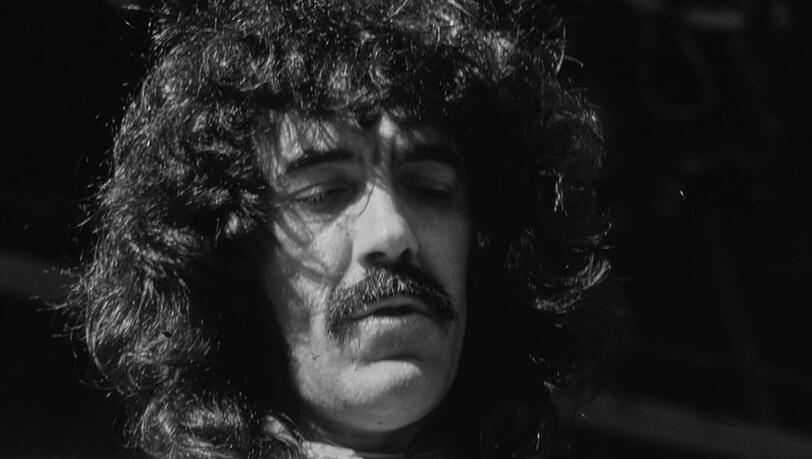 Manny Charlton im Jahr 1979 bei einem Konzert der Band Nazareth.