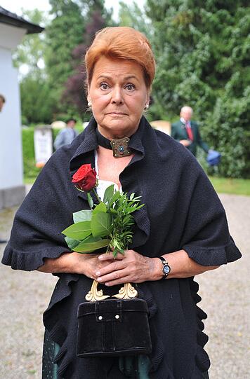 Neben der Familie nahmen auch zahlreiche Prominente und Oktoberfest-Macher Abschied von Heide. Im Bild Wiesn-Chefin Gabriele Weishäupl. Außerdem...