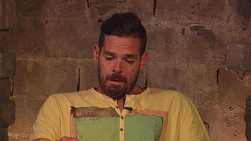 Daniel Köllerer vermisst seine Tochter und hat später im Sprechzimmer noch immer Tränen in den Augen.