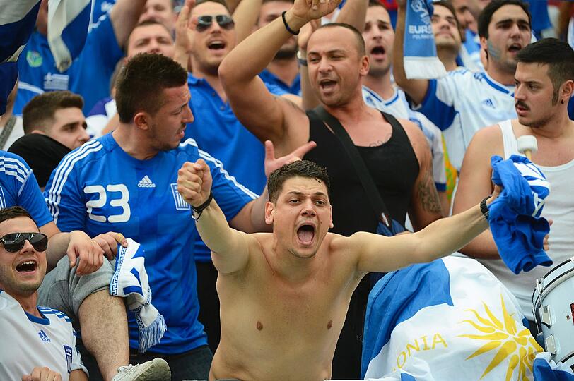Schrill, bunt, Fußball: Das sind die besten Fan-Kostüme zur EM 2012! Zum Durchklicken!