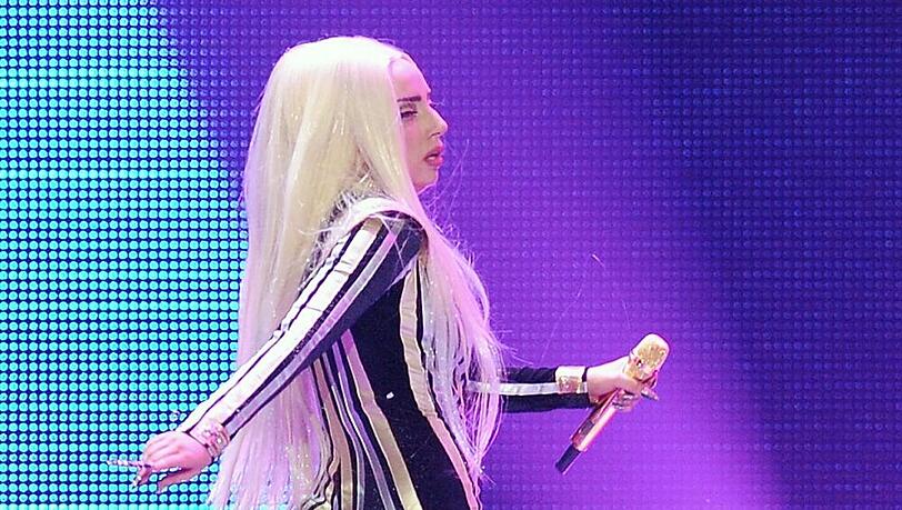 Lady Gaga ist scheinbar nicht nur auf der Bühne nicht zu bremsen Lady Gaga ist scheinbar nicht nur auf der Bühne nicht zu bremsen