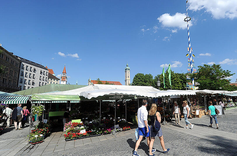 Dass der Viktualienmarkt einzigartig ist, beweisen die vielen Touristen und Einheimischen, die dort täglich einkaufen.