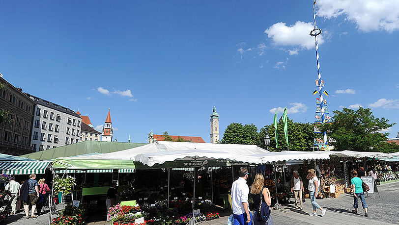 Dass der Viktualienmarkt einzigartig ist, beweisen die vielen Touristen und Einheimischen, die dort täglich einkaufen.