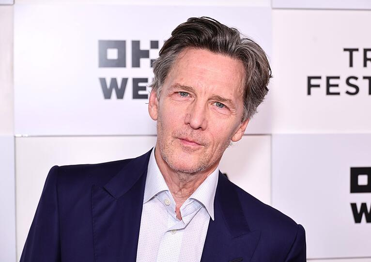 Aus dem einstigen "Brat Pack"-"Mitglied" Andrew McCarthy ist ein oft besetzter Serien-Gaststar geworden. Aus dem einstigen "Brat Pack"-"Mitglied" Andrew McCarthy ist ein oft besetzter Serien-Gaststar geworden.
