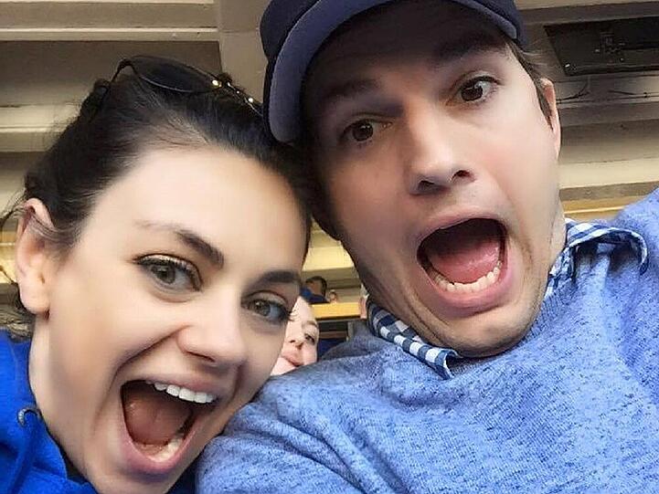 Mila Kunis und Ashton Kutcher haben per Live-Streaming-App Meerkat ein lustiges Video hochgeladen