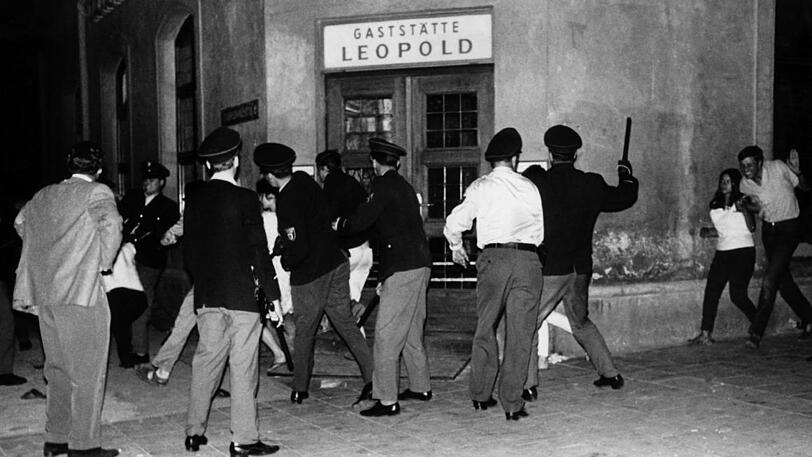 Schwabinger Krawalle: Die Tumulte auf der Leopoldstraße 1962 &ndash; lange vor den Studentenunruhen.