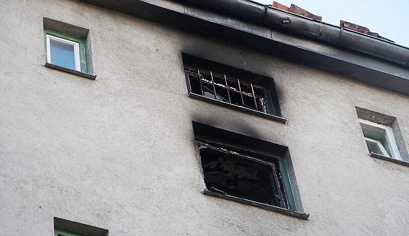 Das Haus an der Dachauer Straße - einen Tag nach der Brandkatastrophe.