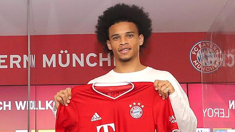 Königstransfer Leroy Sané läuft in Zukunft mit der Nummer 10 beim FC Bayern auf. In der Vergangenheit trugen schon einige Topstars die 10 beim Rekordmeister. Klicken Sie durch die Galerie!