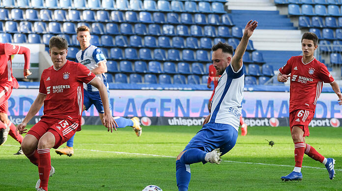 Der FC Bayern II unterliegt in Magdeburg mit 1:2.